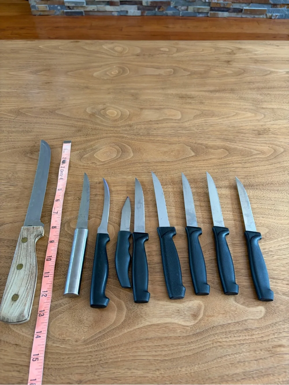 9 knives
